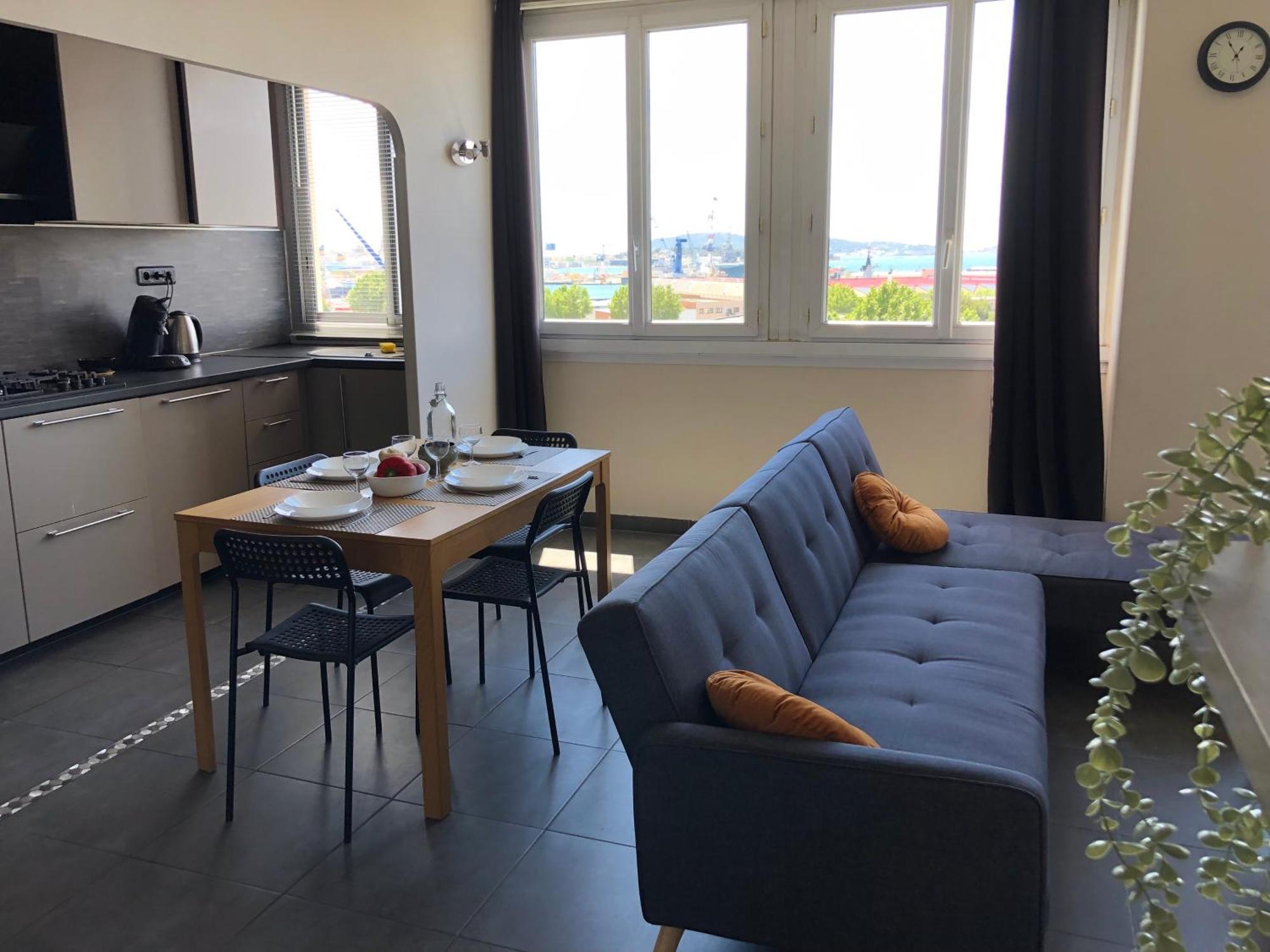 3 Chbres Vue Sur La Rade Appartement